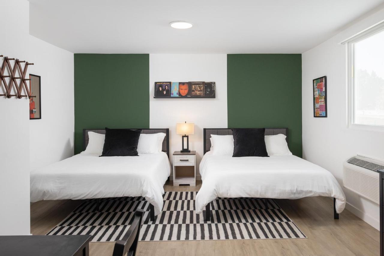 Apartahotel Fenix Hollywood *
